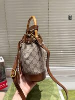 ⁦حقيبة دلو من الخيزران من غوتشي⁩ - الصورة ⁦7⁩