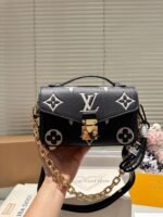 ⁦حقيبة Pochette Metis East West Mini من لويس فيتون⁩ - الصورة ⁦6⁩