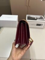 ⁦حقيبة غروب الشمس الكلاسيكية من YSL⁩ - الصورة ⁦8⁩