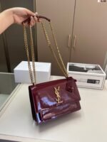 ⁦حقيبة غروب الشمس الكلاسيكية من YSL⁩ - الصورة ⁦4⁩
