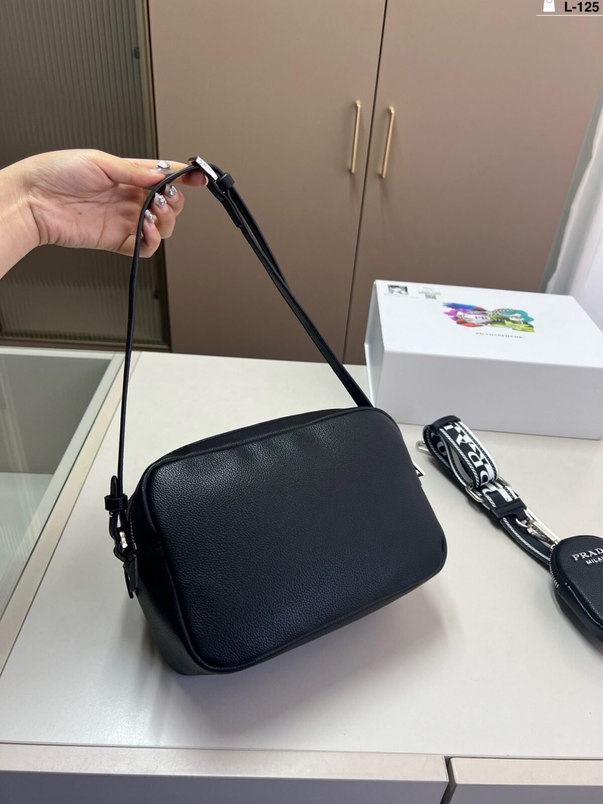 ⁦حقيبة كاميرا برادا⁩ - الصورة ⁦2⁩