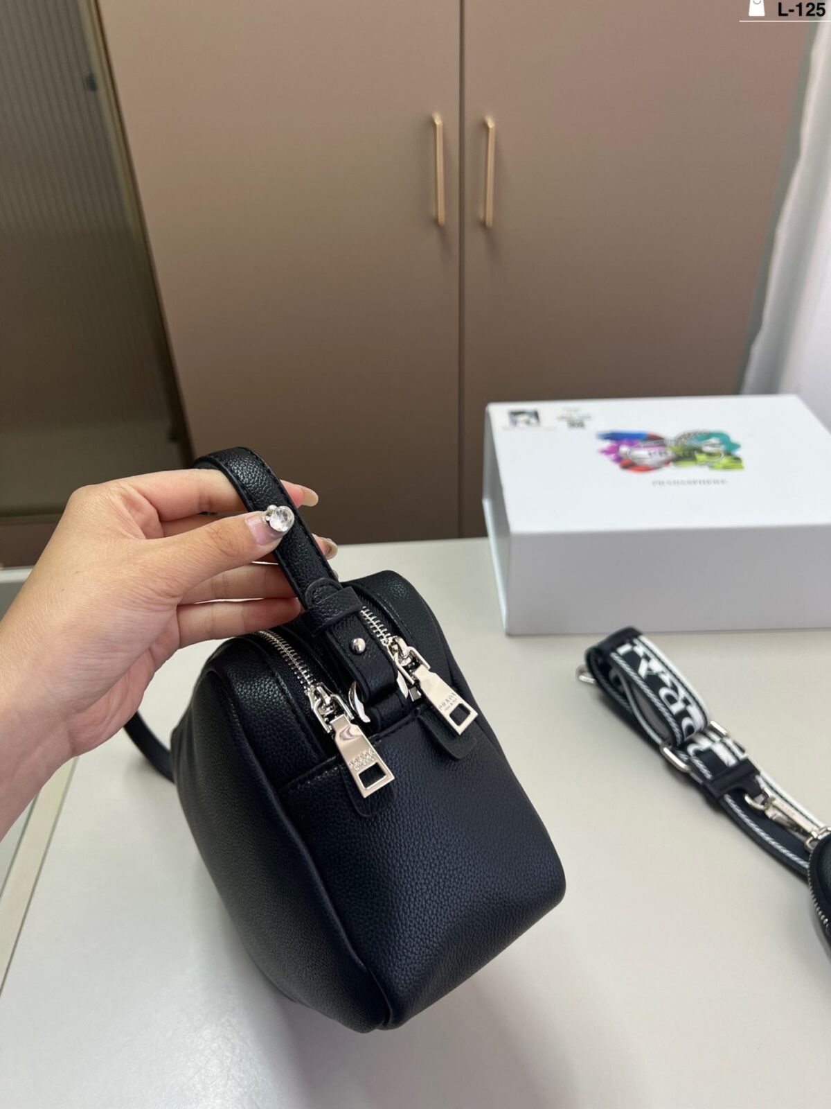 ⁦حقيبة كاميرا برادا⁩ - الصورة ⁦7⁩