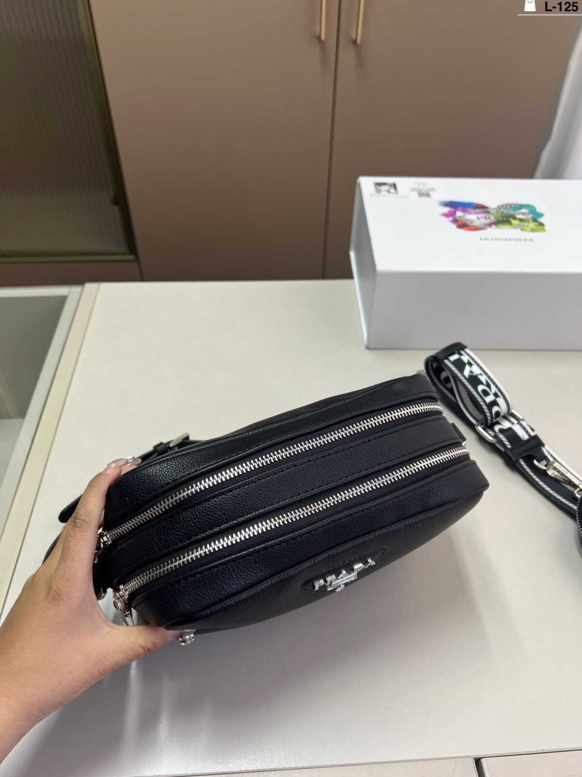 ⁦حقيبة كاميرا برادا⁩ - الصورة ⁦3⁩