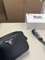 ⁦حقيبة كاميرا برادا⁩ - الصورة ⁦4⁩