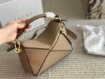 ⁦حقيبة LOEWE Puzzle من لويفي⁩ - الصورة ⁦6⁩