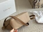 ⁦حقيبة LOEWE Puzzle من لويفي⁩ - الصورة ⁦7⁩
