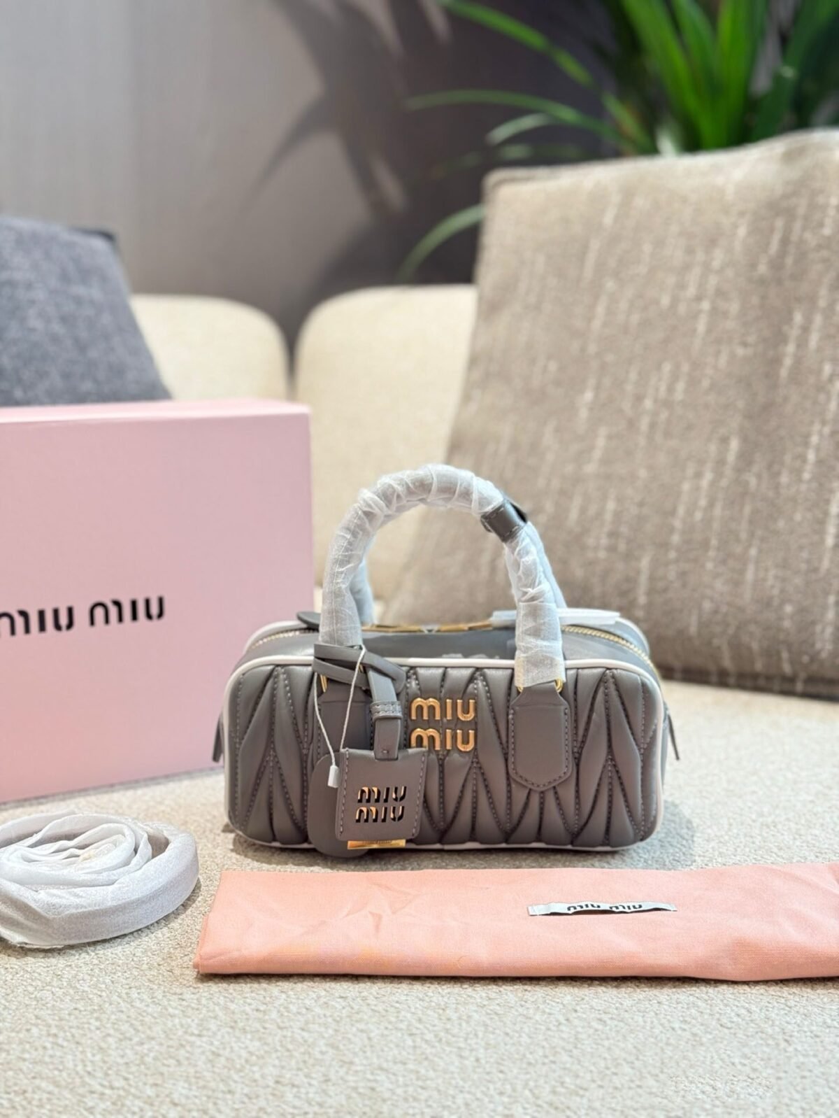 ⁦حقيبة ميوميو الجديدة⁩ - الصورة ⁦6⁩