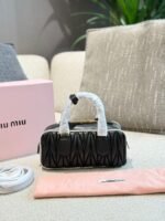 ⁦حقيبة ميوميو الجديدة⁩ - الصورة ⁦3⁩