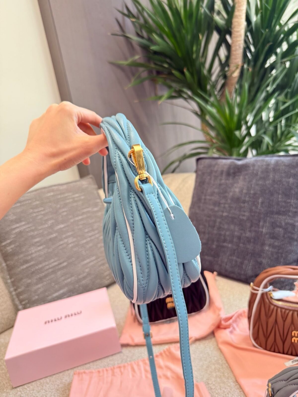 ⁦حقائب هوبو ميوميو الجديدة⁩ - الصورة ⁦5⁩