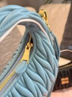 ⁦حقائب هوبو ميوميو الجديدة⁩ - الصورة ⁦8⁩