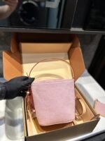 ⁦حقيبة دلو جينز من لويس فويتون⁩ - الصورة ⁦6⁩