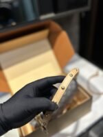 ⁦حقيبة لويس فويتون من الدنيم⁩ - الصورة ⁦9⁩