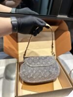 ⁦حقيبة لويس فويتون من الدنيم⁩ - الصورة ⁦3⁩