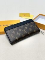 ⁦محفظة Louis Vuitton الفاخرة⁩ - الصورة ⁦3⁩