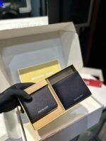 ⁦محفظة مايكل كورس الرجالية الجديدة⁩ - الصورة ⁦2⁩