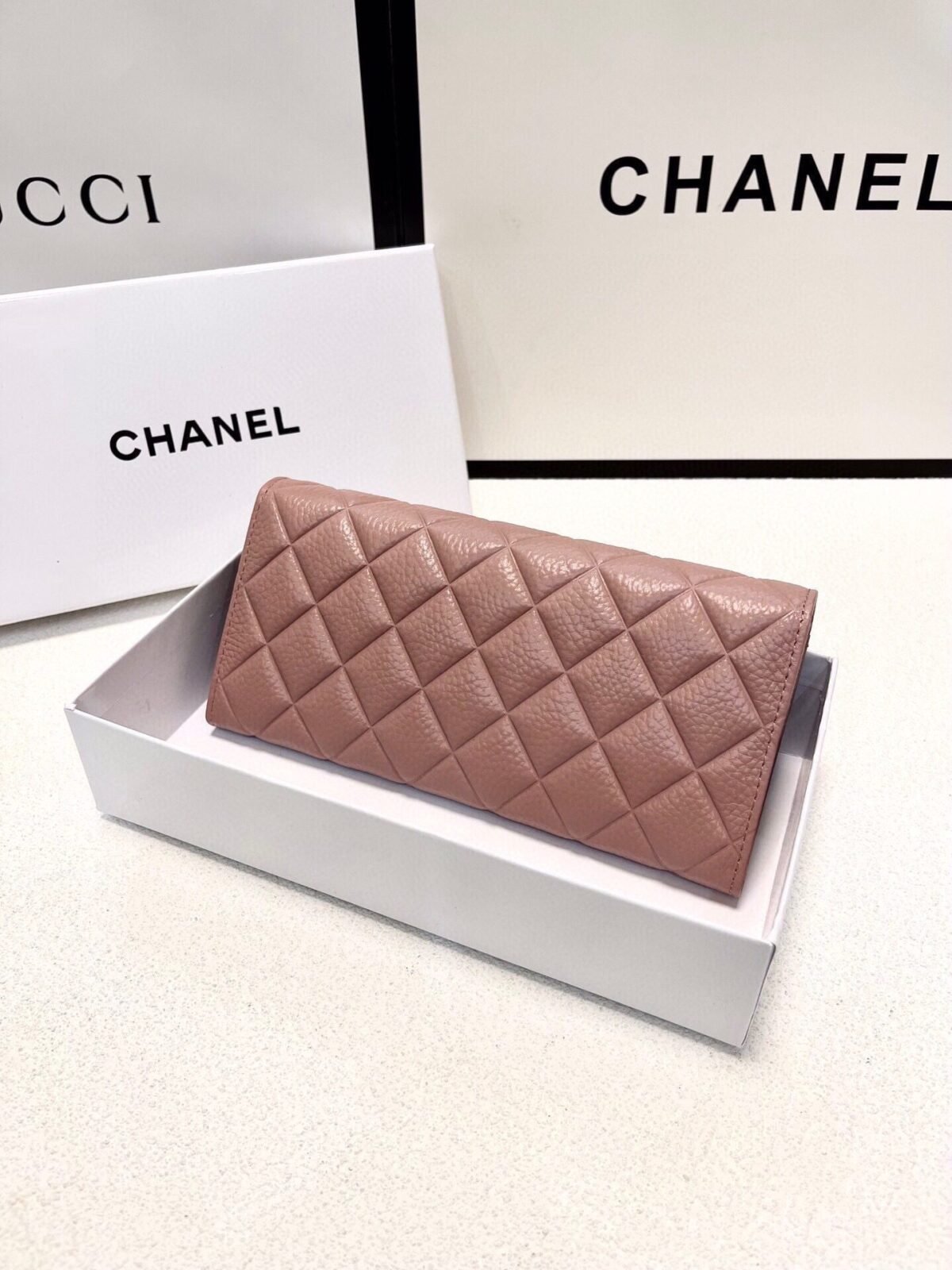 ⁦محفظة فاخرة من شانيل⁩ - الصورة ⁦4⁩