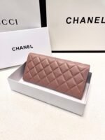 ⁦محفظة فاخرة من شانيل⁩ - الصورة ⁦4⁩