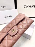 ⁦محفظة فاخرة من شانيل⁩ - الصورة ⁦5⁩