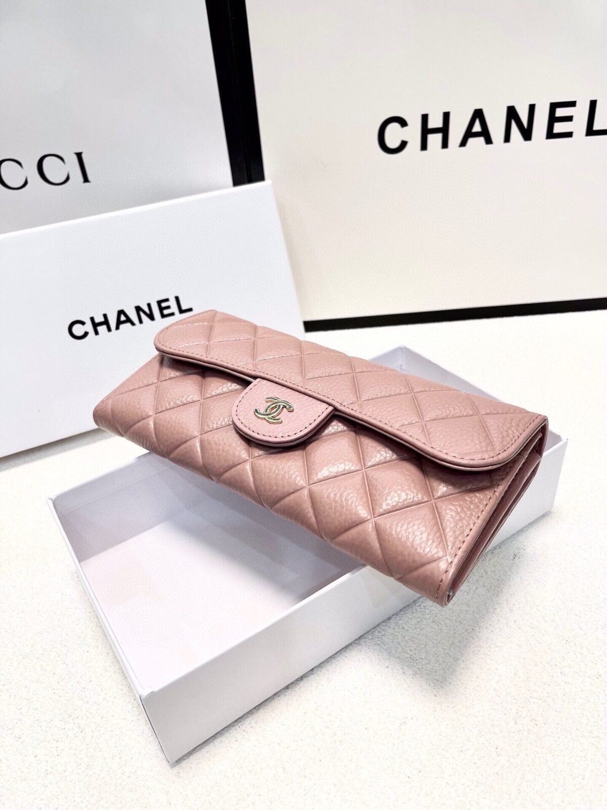 ⁦محفظة فاخرة من شانيل⁩ - الصورة ⁦6⁩