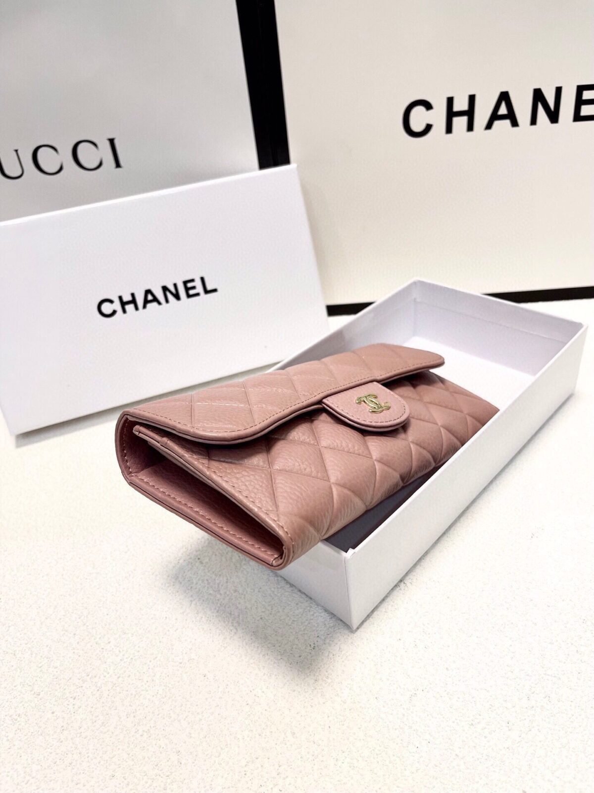 ⁦محفظة فاخرة من شانيل⁩ - الصورة ⁦7⁩