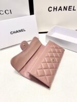 ⁦محفظة فاخرة من شانيل⁩ - الصورة ⁦8⁩