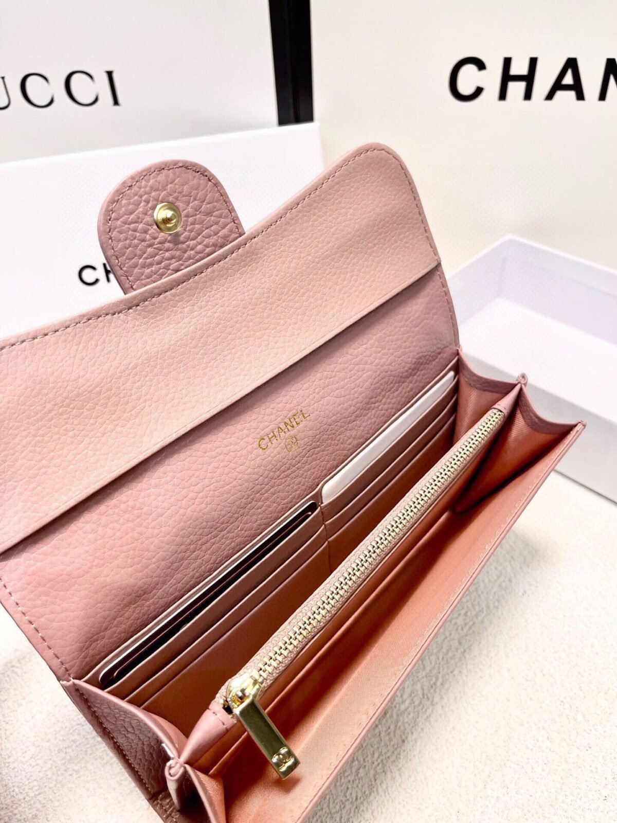 ⁦محفظة فاخرة من شانيل⁩ - الصورة ⁦9⁩