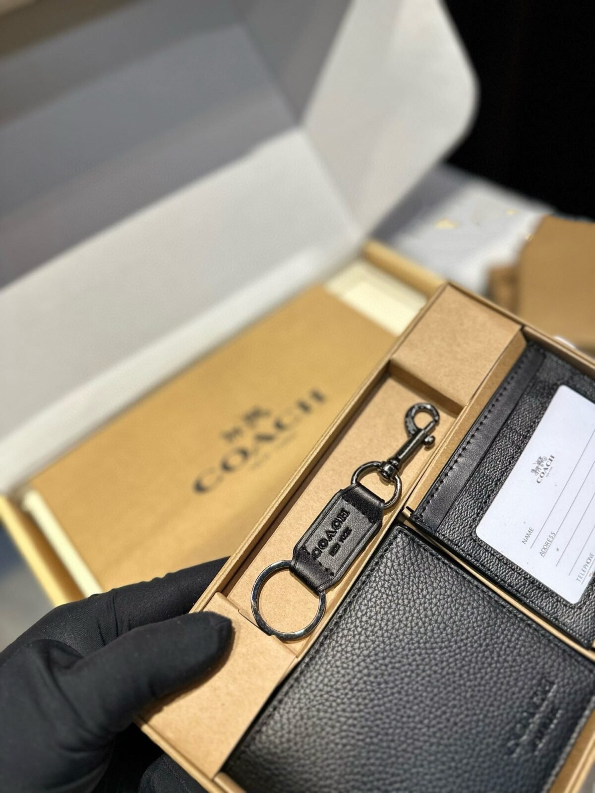 ⁦محفظة كوتش الجديدة⁩ - الصورة ⁦8⁩