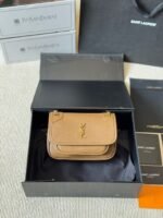 ⁦حقائب Niki من سان لوران (YSL)⁩ - الصورة ⁦3⁩