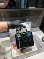 ⁦حقيبة ديور برنسيس أنيقة⁩ - الصورة ⁦2⁩