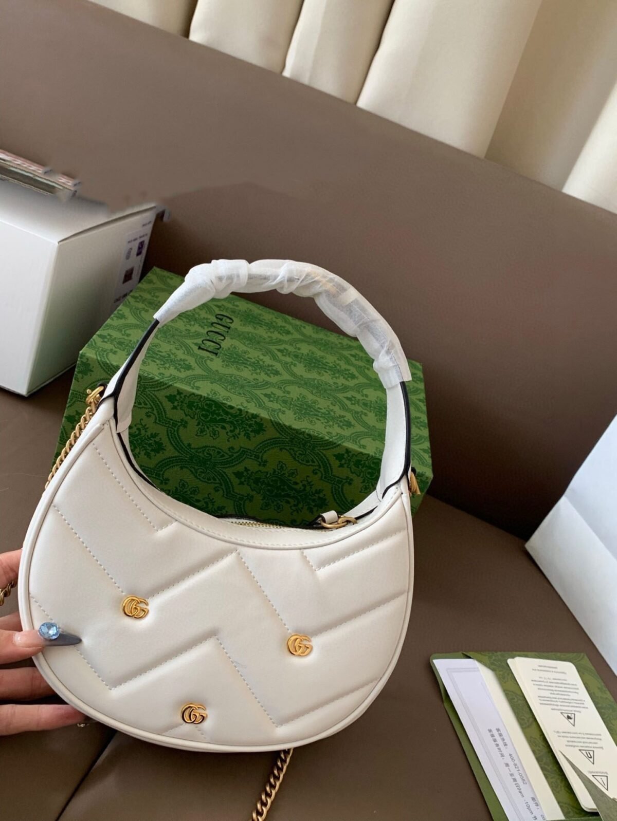 ⁦حقيبة جوتشي مارمونت نصف القمر⁩ - الصورة ⁦6⁩