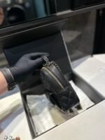 ⁦حقيبة شانيل الكلاسيكية القابلة للتعديل⁩ - الصورة ⁦4⁩