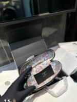 ⁦حقيبة شانيل المربعة والمتينة⁩ - الصورة ⁦6⁩