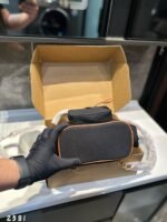 ⁦حقيبة ظهر ميو ميو الجديدة⁩ - الصورة ⁦7⁩