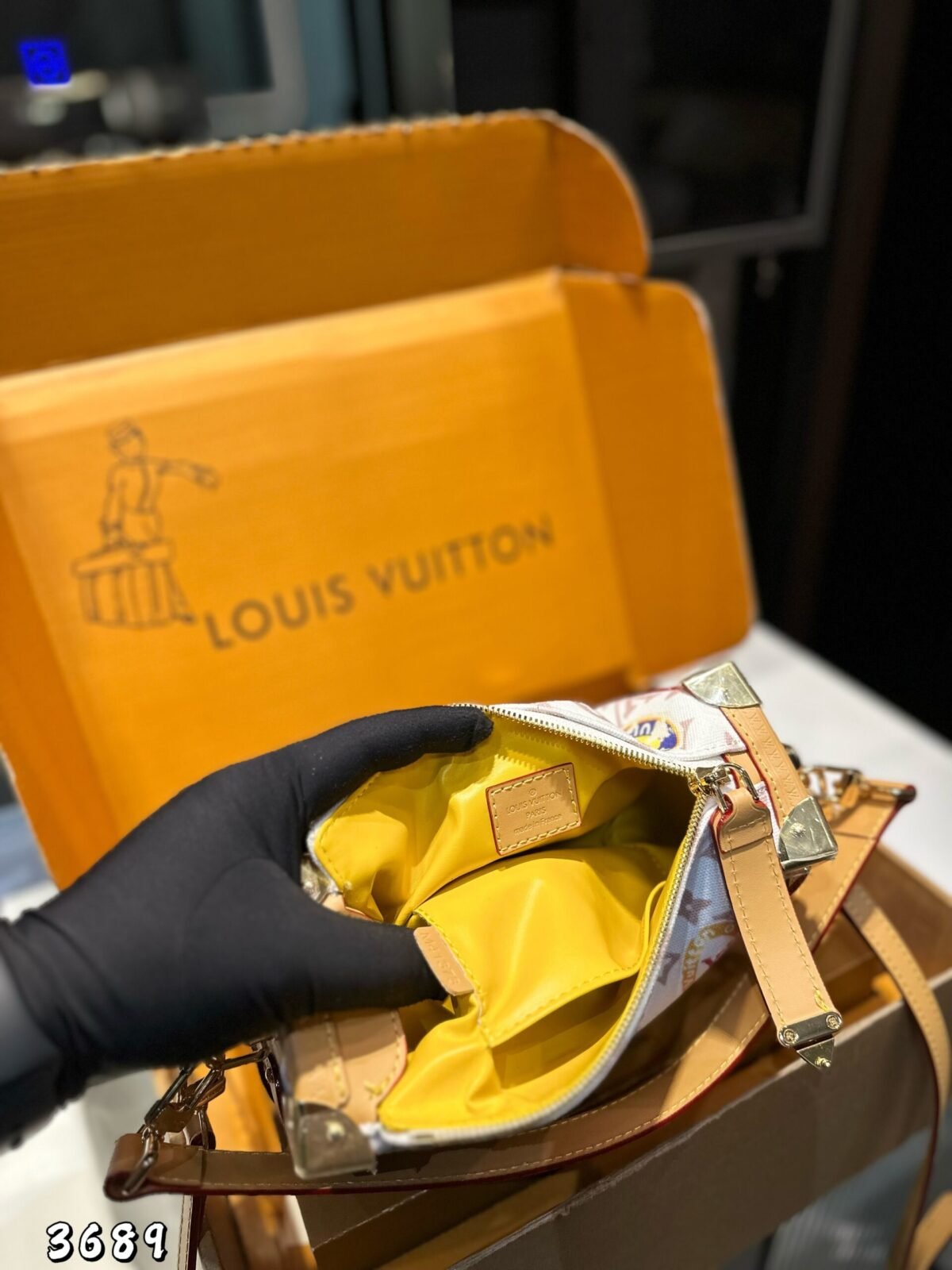 ⁦حقيبة غو آيلينغ الصغيرة من لويس فويتون⁩ - الصورة ⁦8⁩