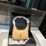 حقيبة هوبو من YSL