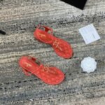 ⁦صندل شانيل الكلاسيكي بسلسلة⁩ - الصورة ⁦4⁩