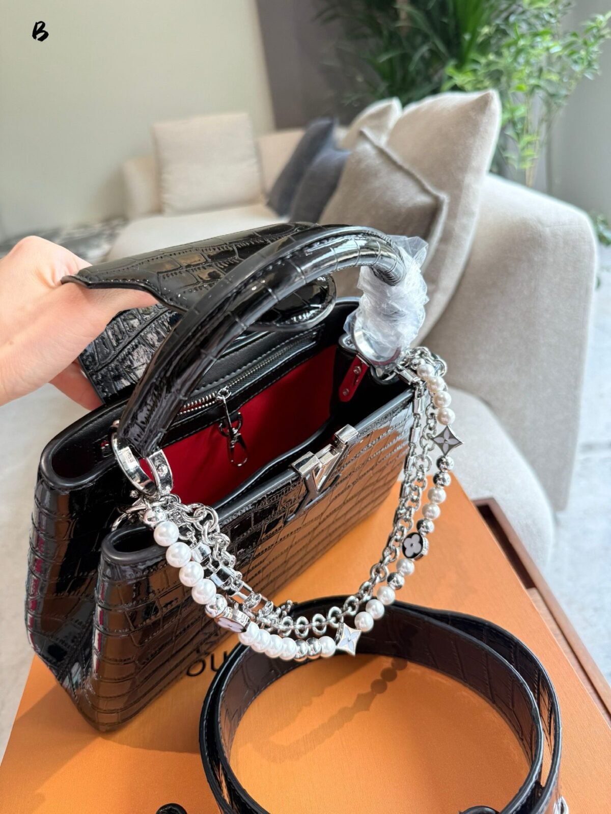 ⁦حقيبة لويس فيتون كابوسين⁩ - الصورة ⁦8⁩