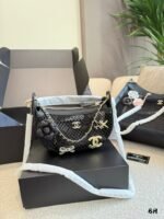 ⁦حقيبة شانيل الشبكية⁩ - الصورة ⁦9⁩