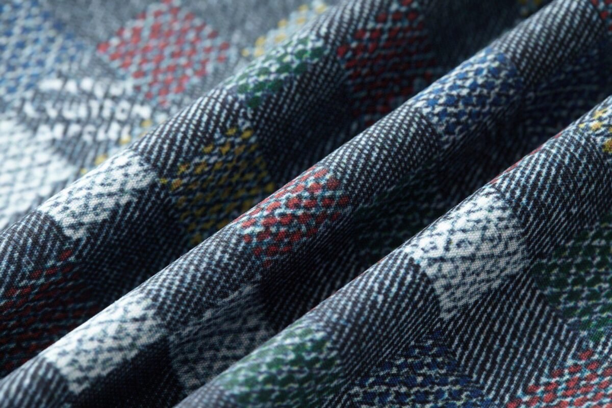 ⁦شورت جينز قطني كاجوال بنقشة رقعة الشطرنج من لويس فويتون⁩ - الصورة ⁦9⁩