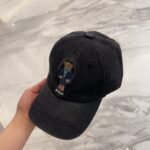 ⁦قبعة بيسبول بولو الكلاسيكية المطرزة من قماش الدنيم⁩ - الصورة ⁦2⁩