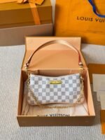 حقيبة لويس فويتون بوشيت مونوغرام