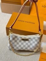 ⁦حقيبة لويس فويتون بوشيت مونوغرام⁩ - الصورة ⁦4⁩