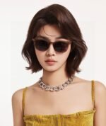 ⁦نظارات شمسية من جوتشي بإطار مربع قابل للطي بتصميم عصري جديد⁩ - الصورة ⁦3⁩