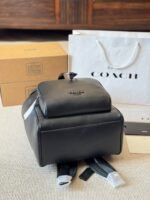 ⁦حقيبة ظهر Coach Hudson⁩ - الصورة ⁦8⁩