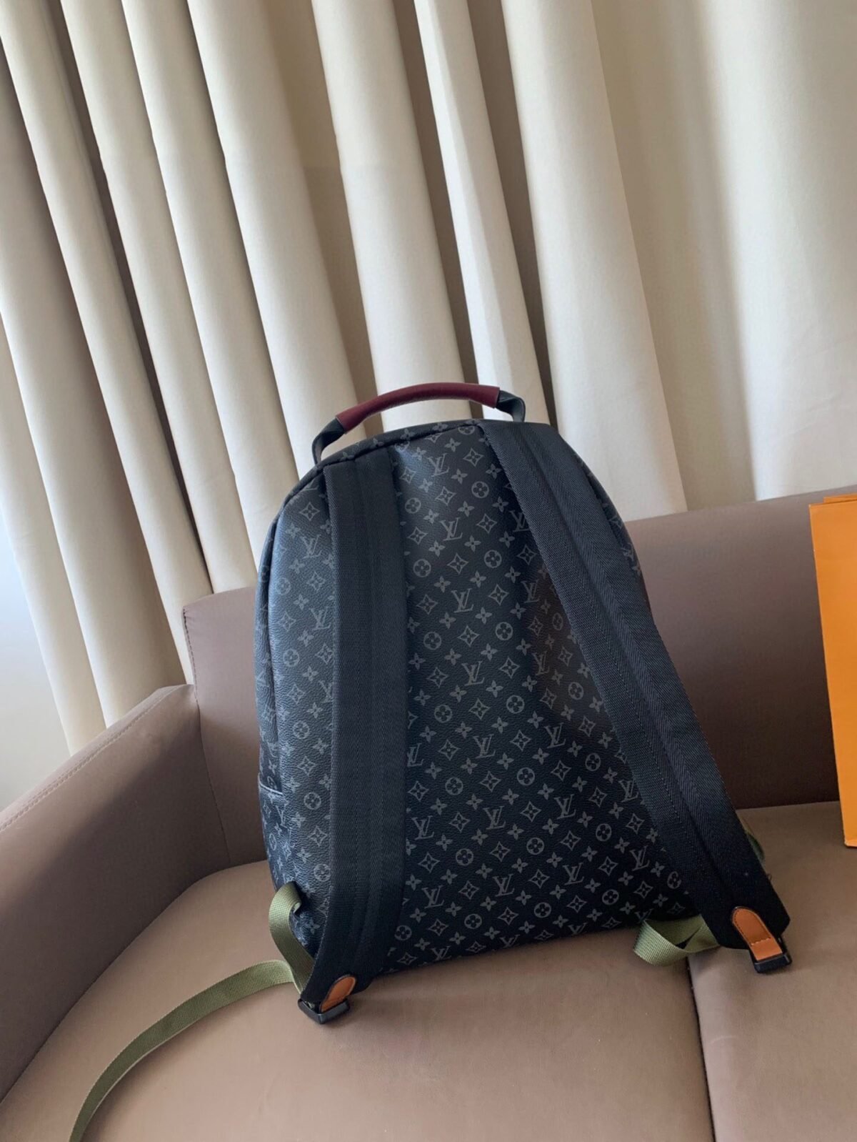 ⁦حقيبة ظهر لويس فيتون مونوغرام إكليبس⁩ - الصورة ⁦4⁩