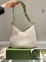 حقيبة غوتشي الجلدية