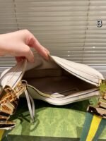 ⁦حقيبة غوتشي الجلدية⁩ - الصورة ⁦9⁩