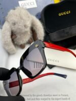 ⁦نظارات شمسية غوتشي بتصميم كلاسيكي بإطار مربع⁩ - الصورة ⁦4⁩