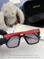 ⁦نظارات شمسية غوتشي بتصميم كلاسيكي بإطار مربع⁩ - الصورة ⁦5⁩