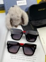 ⁦نظارات شمسية غوتشي بتصميم كلاسيكي بإطار مربع⁩ - الصورة ⁦7⁩